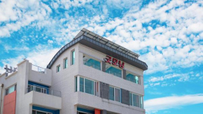 Samcheok Jangho Good Morning Pension